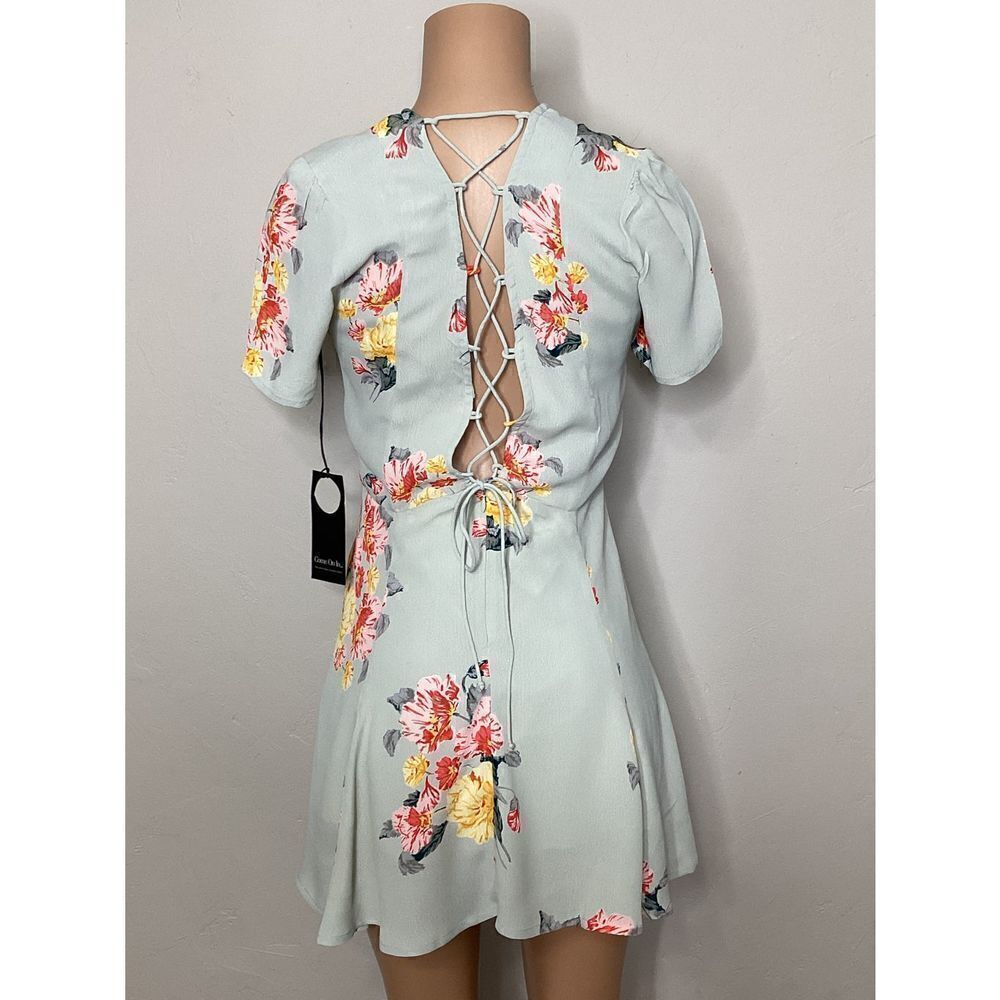 New. Privacy Please light green floral dress. - Picture 9 of 11
